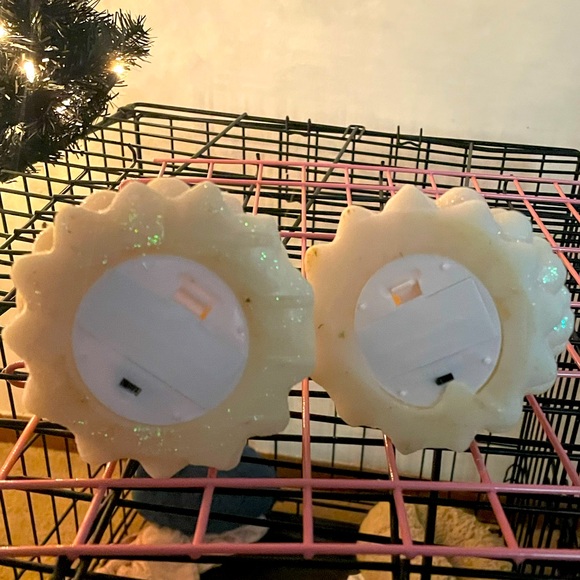 Light up sparkling Christmas trees - Picture 2 of 2